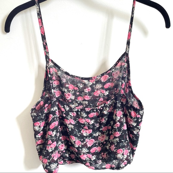 FOREVER 21 M Floral Cropped Blouse (Worn) - Picture 2 of 3